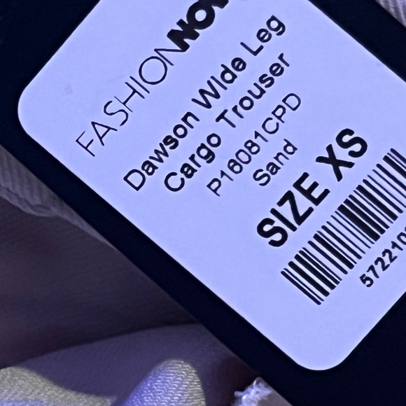 NWT fashion nova cargo pants - Picture 3 of 3